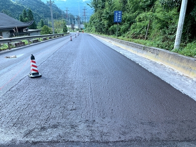 【我為群眾辦實事】 鶴峰:路面養(yǎng)護新技術(shù)打造文明示范公路 提升群眾滿意度